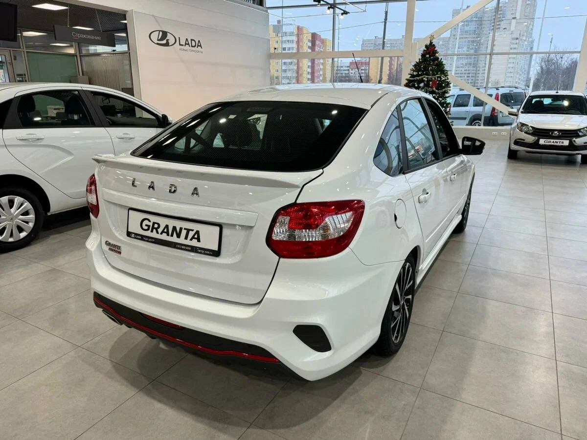 Lada Granta Sport Лифтбек в Екатеринбург - фото №3