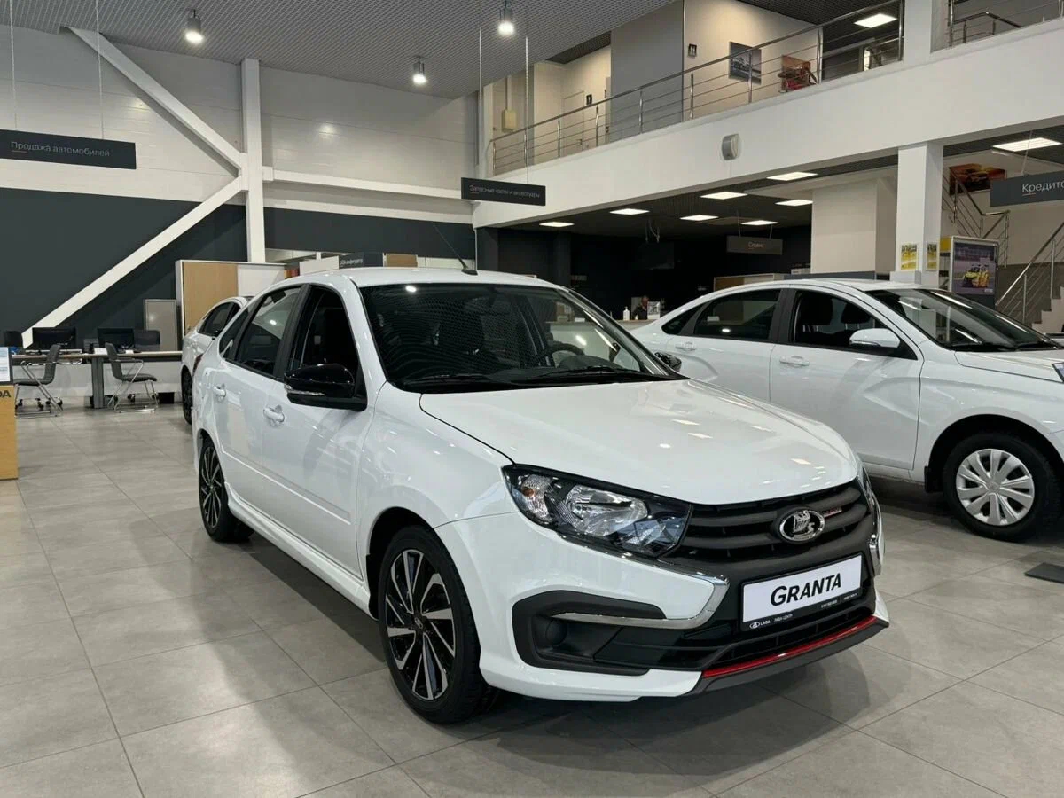 Lada Granta Sport Лифтбек в Екатеринбург - фото №1